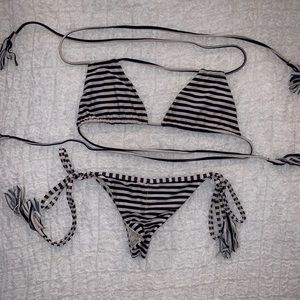 ACACIA striped Canons top + Rio bottoms